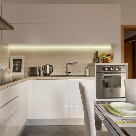 Apartment Leki - Newly Renovated, Modern City Spot Pula Exterior photo