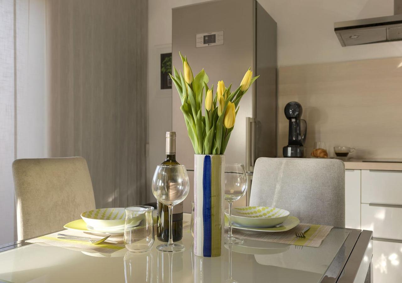 Apartment Leki - Newly Renovated, Modern City Spot Pula Exterior photo